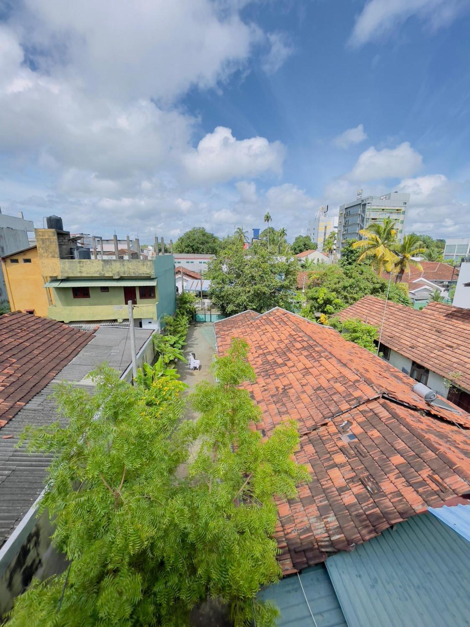 Ferienwohnung Araliya White House Negombo Exterior foto