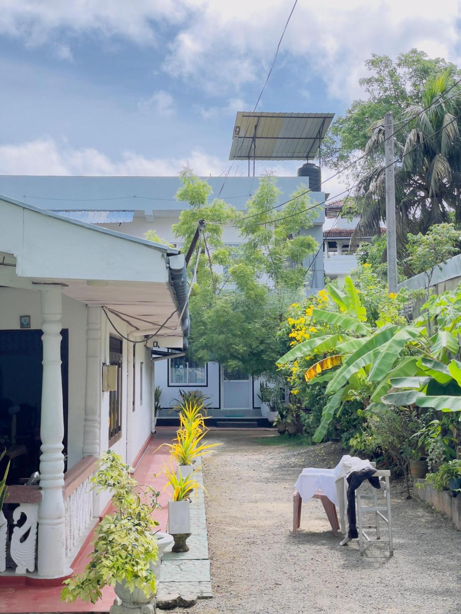Ferienwohnung Araliya White House Negombo Exterior foto