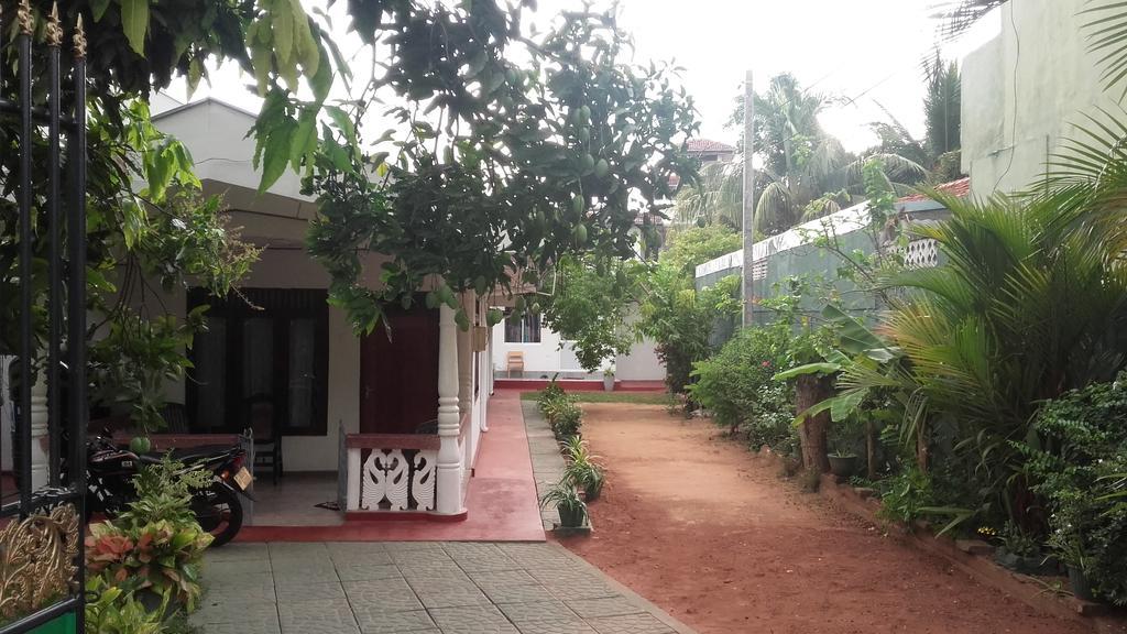 Ferienwohnung Araliya White House Negombo Exterior foto